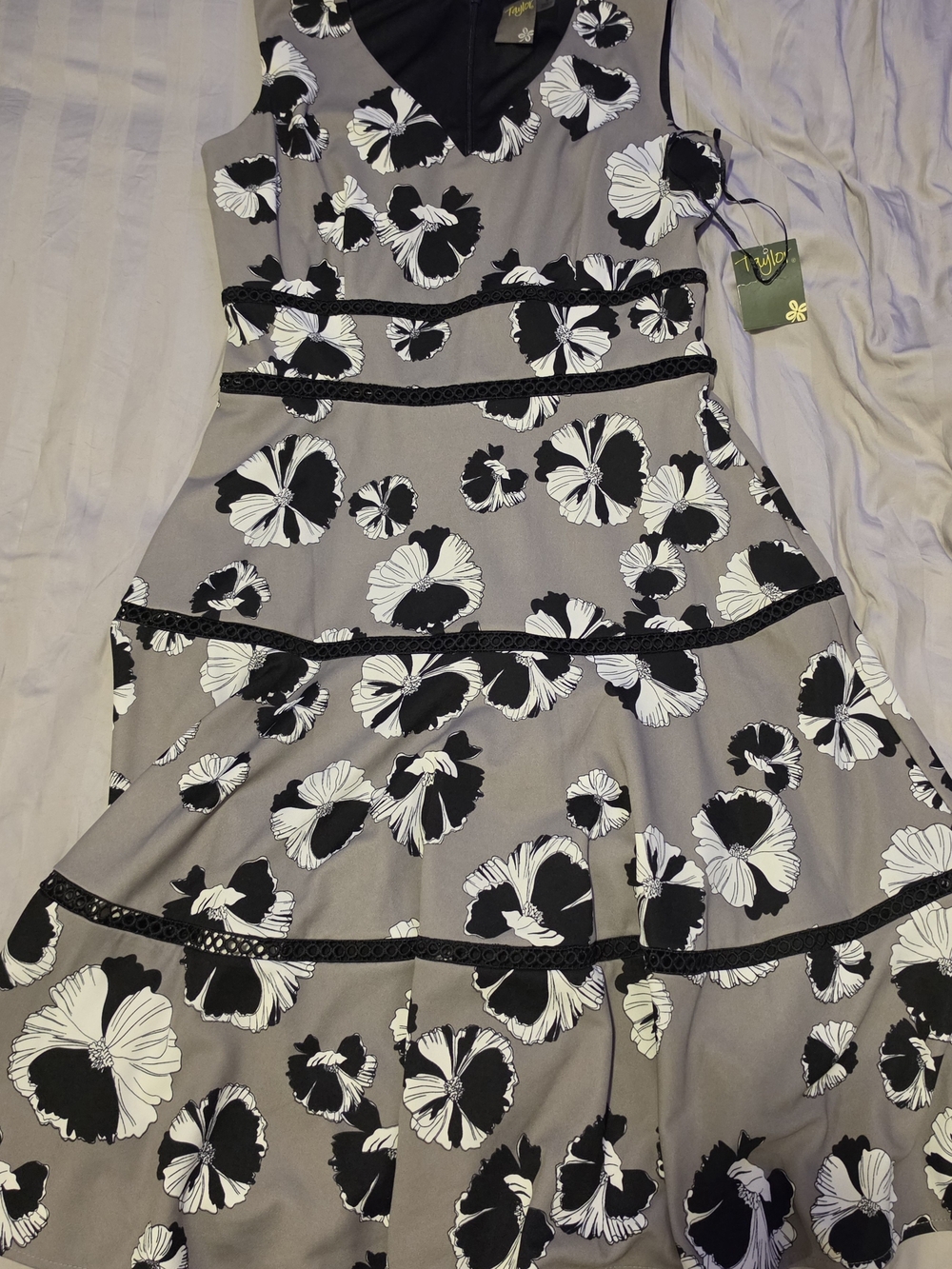 NWT Taylor Gray Midi Dress with Black & White Floral Print